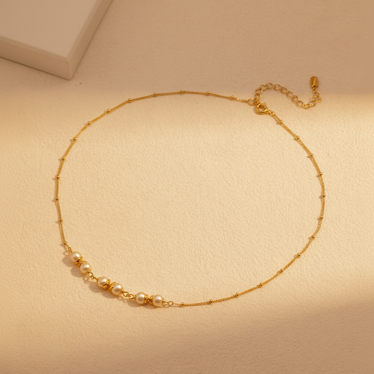 Pearl Embrace Necklace